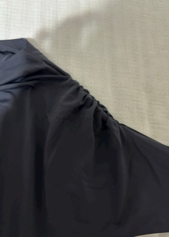 Gri Drapeli Yakası Bol Kesim Bluz - Görsel 4