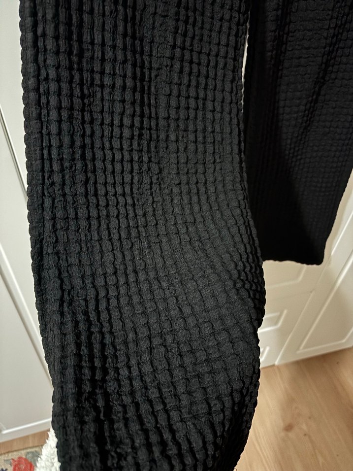 Kadın Siyah Gofle Pantolon - Görsel 2