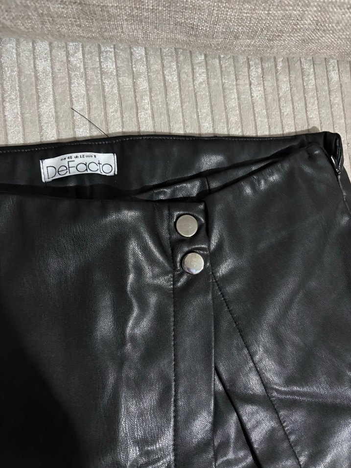 Siyah Deri Mini Etek - Görsel 3