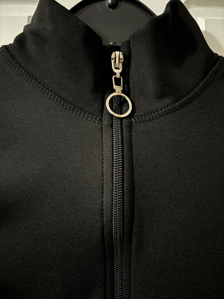 Uzun Kollu Siyah Fermuarlı Kadın Ceket - Görsel 3