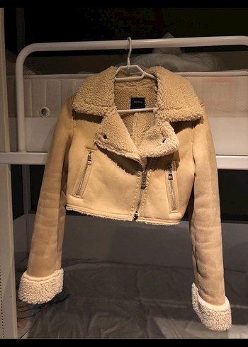 Bej Kısa Süet Kadın Mont