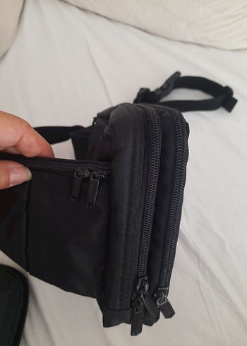 Diğer Siyah Erkek Omuz Çantası Velcro Kapanışlı