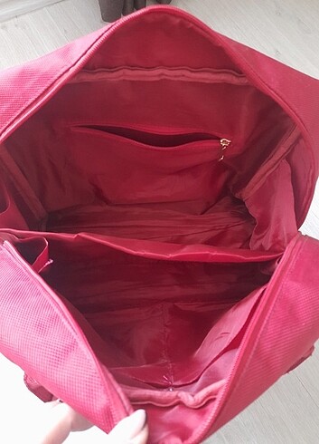  Beden kırmızı Renk Valiz çanta 