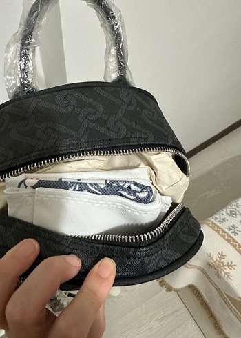  Beden Siyah Yılan Desenli Fermuarlı Kadın Sırt Çantası