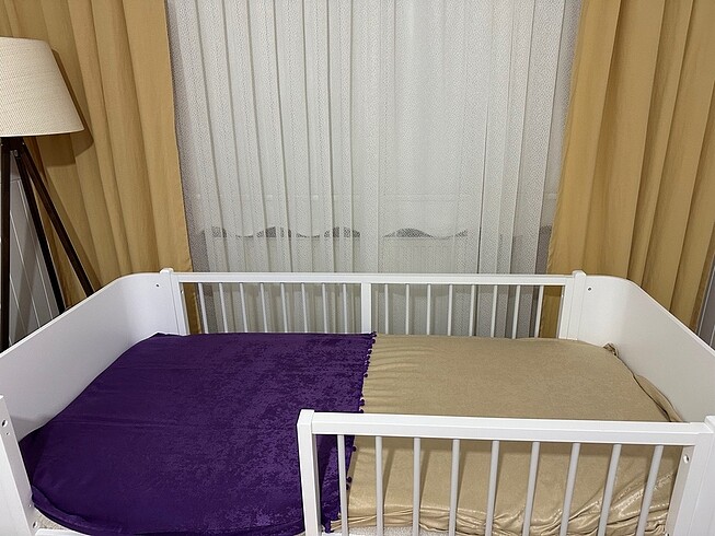 Diğer İnce dekoratif yatak örtüsü