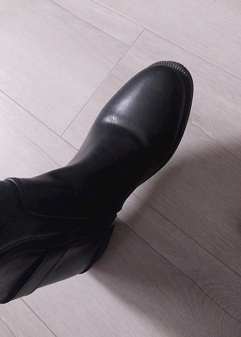 Polaris Tokalı Siyah Çizme - Görsel 5