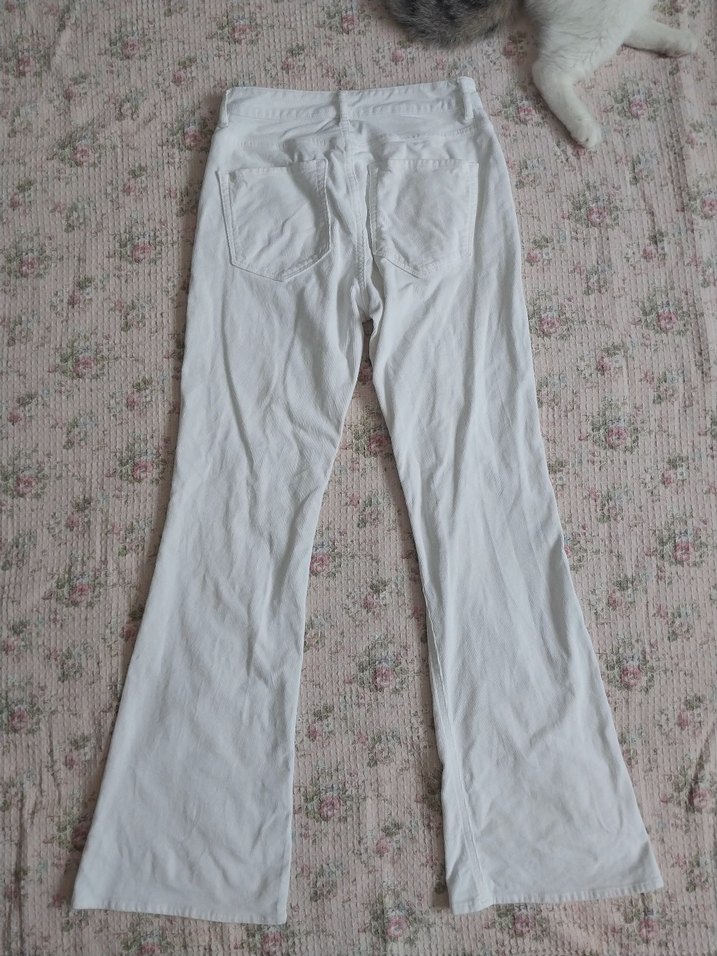 Beyaz İspanyol Kadife Fitilli Pantolon - Görsel 4