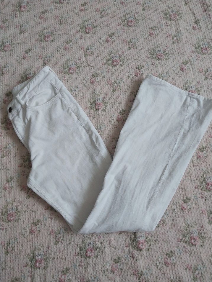 Beyaz İspanyol Kadife Fitilli Pantolon - Görsel 3