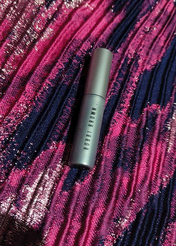 Bobbi Brown Parlak maskara - Görsel 3