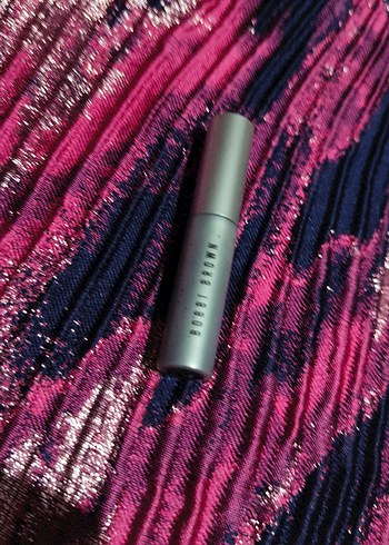 Bobbi Brown Parlak maskara - Görsel 4