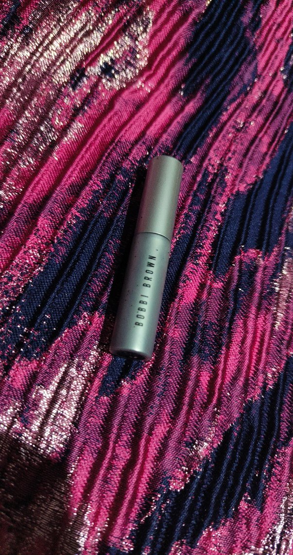 Bobbi Brown Parlak maskara - Görsel 2