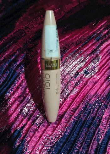 Maybelline Gigi Hadid Beyaz Maskara - Görsel 9