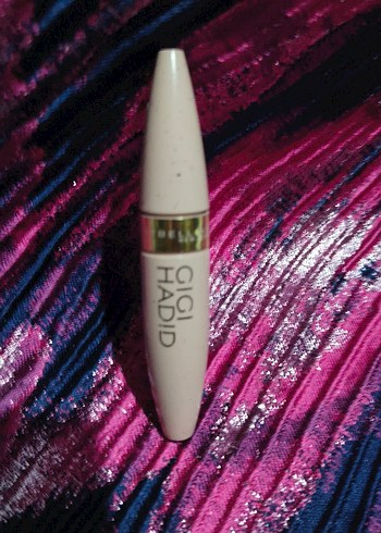 Maybelline Gigi Hadid Beyaz Maskara - Görsel 5