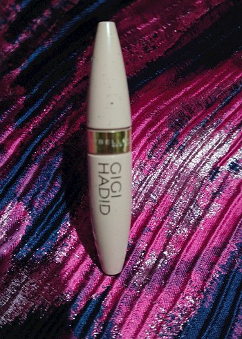 Maybelline Gigi Hadid Beyaz Maskara - Görsel 2