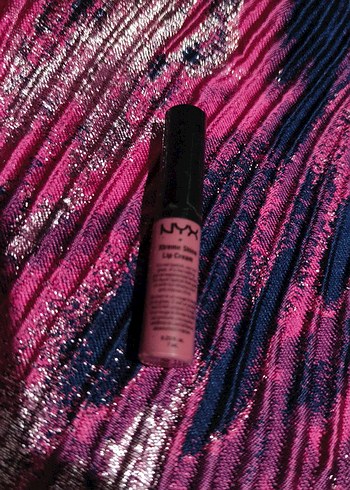 NYX Renkli Pembe Dudak Parlatıcısı - Görsel 3