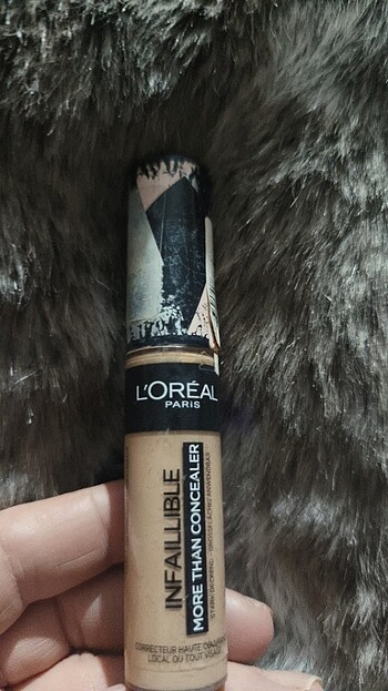 L'Oreal Paris kapatıcı