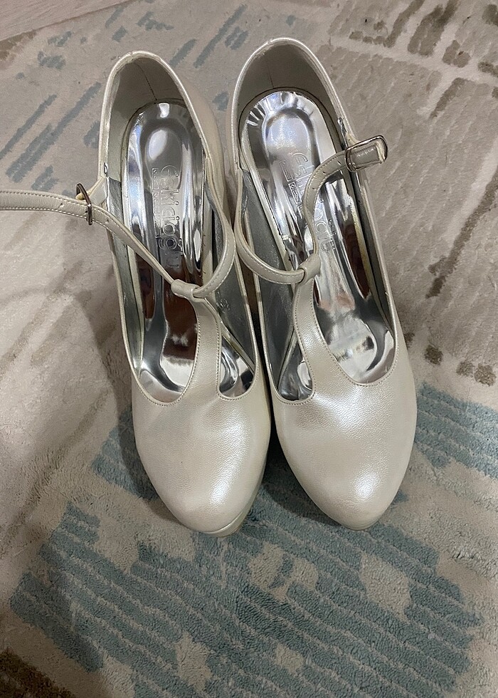 Beyaz Rugan Ayakkabı - Görsel 2