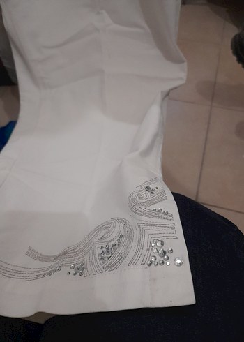 Kadın Beyaz Keten Pilili Midi Pantolon - Görsel 3