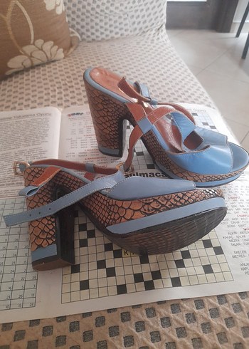 Mavi Tokalı Platform Topuklu Kadın Ayakkabı - Görsel 2