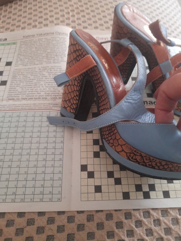 Mavi Tokalı Platform Topuklu Kadın Ayakkabı - Görsel 4