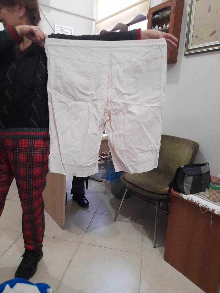 Beyaz Pamuklu Midi Kadın Pantolon - Görsel 4