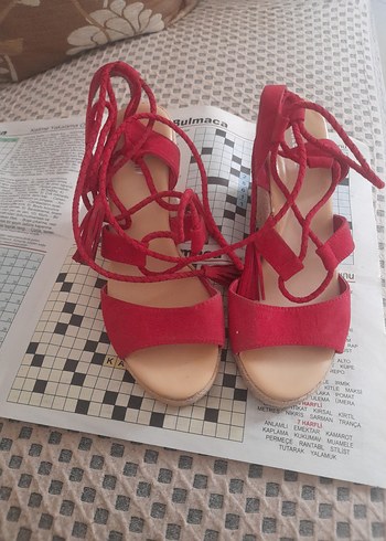 Kırmızı Süet Dolgu Topuklu Kadın Sandalet - Görsel 2