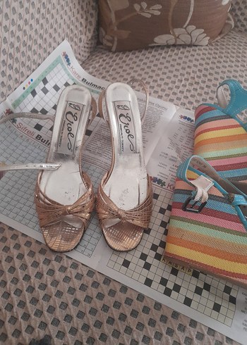 Mavi Tokalı Dolgu Topuk Kadın Sandalet - Görsel 5