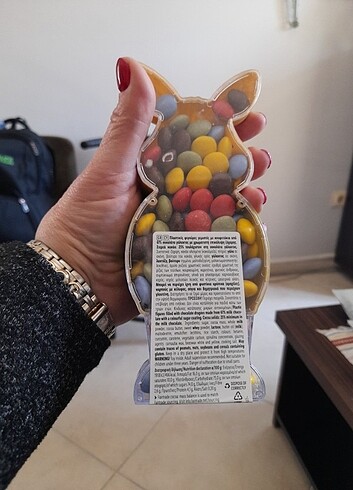 Tavşan figürlü içi dolu çikolata oyuncak