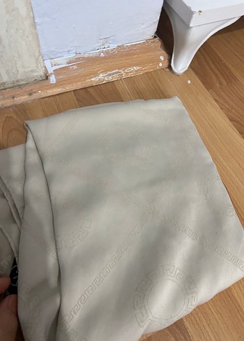 Bej Piliseli Kadın Şal - Görsel 4