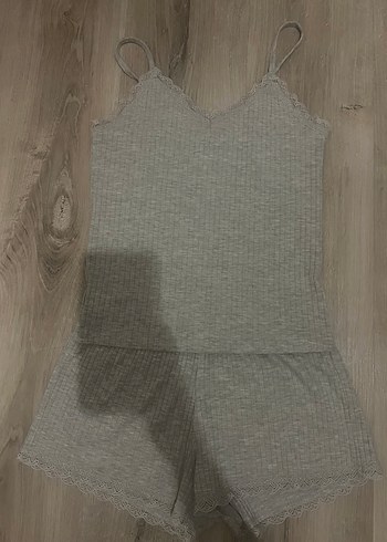 Gri Mini Askılı Kadın Pijama Takımı