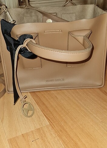Beden camel Renk Black ribbon canta
