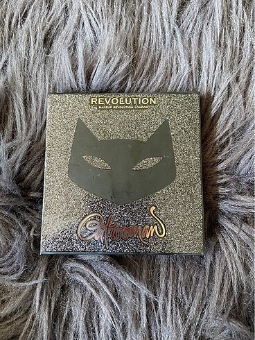 Revolution Catwomen Far Paleti