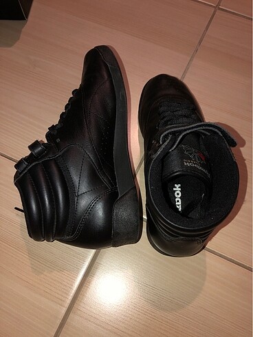 37 Beden siyah Renk Reebok spor bot