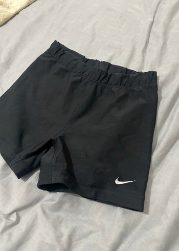 nike sort