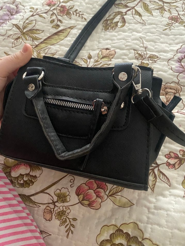 Klasik Siyah Deri Kadın Omuz Çantası - Görsel 3