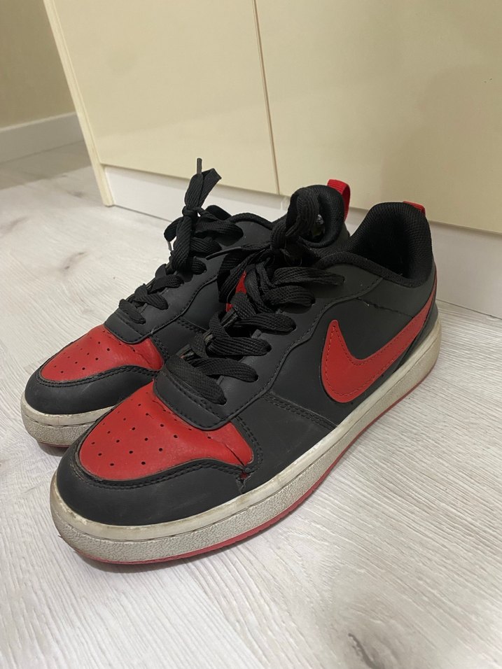 Kırmızı Siyah Kadın nike ayakkabı - Görsel 4