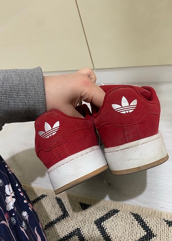 Kırmızı Kadın campus - Görsel 4