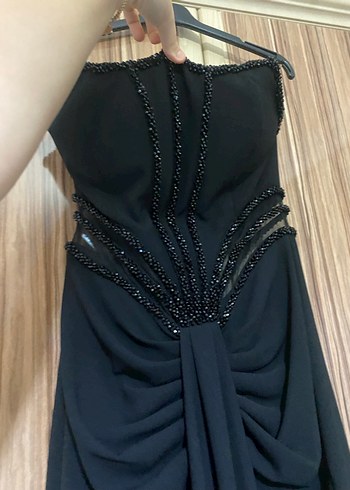 Siyah Straplez Uzun Nakışlı Abiye Elbise sadece 1 kere giyildi - Görsel 3