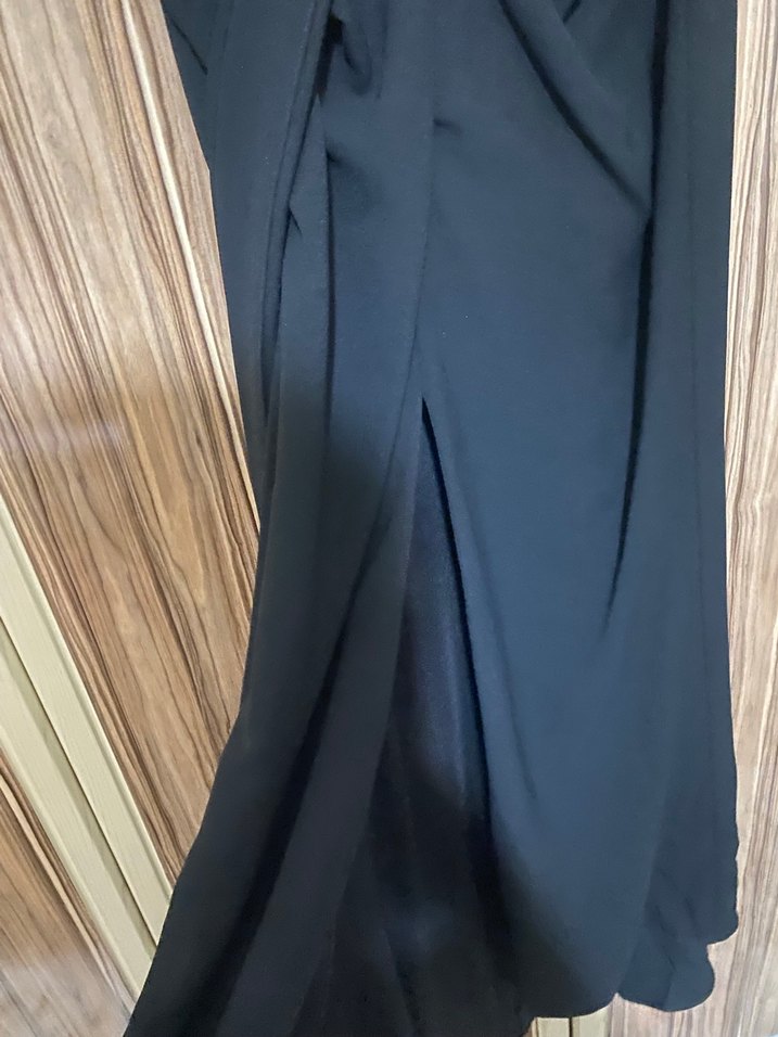 Siyah Straplez Uzun Nakışlı Abiye Elbise sadece 1 kere giyildi - Görsel 4