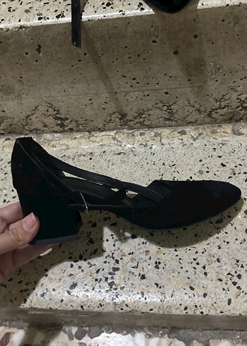 Diğer Siyah Gotik Tokalı Kadın Topuklu Ayakkabı