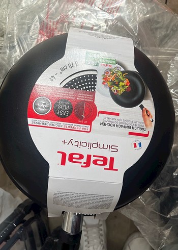 Beden Tefal Simplicity Siyah vok tava 28 cm sıfır ürün