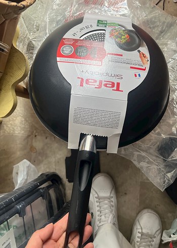 Tefal Tefal Simplicity Siyah vok tava 28 cm sıfır ürün