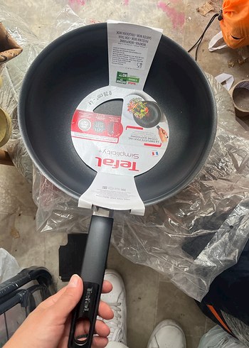 Tefal Simplicity Siyah vok tava 28 cm sıfır ürün
