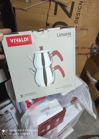 Vivaldi Mini Çaydanlık Seti 3 Parça Kırmızı Kulplu - Görsel 5