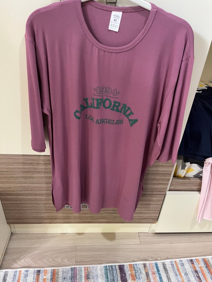 Siyah Baskılı Mini Kadın Tişört - Görsel 4