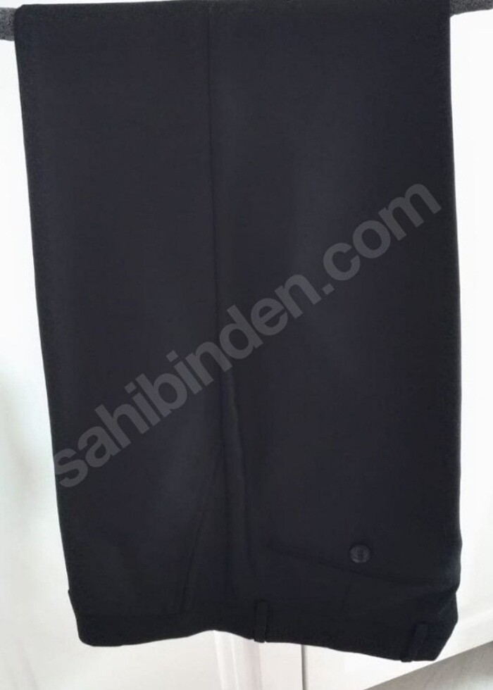 Kiğılı siyah takım elbise ve kravat - Görsel 4