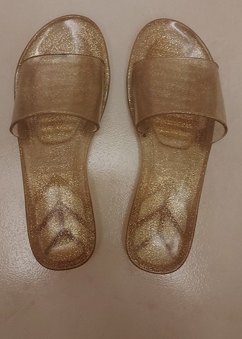 Penti plaj terliği Bej Simli Dolgu Topuk Kadın Terlik