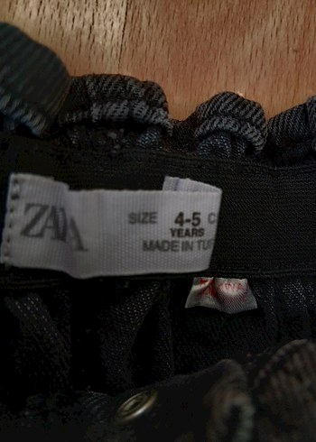 4 Yaş Beden Düğmeli Kız Kot Pantolon