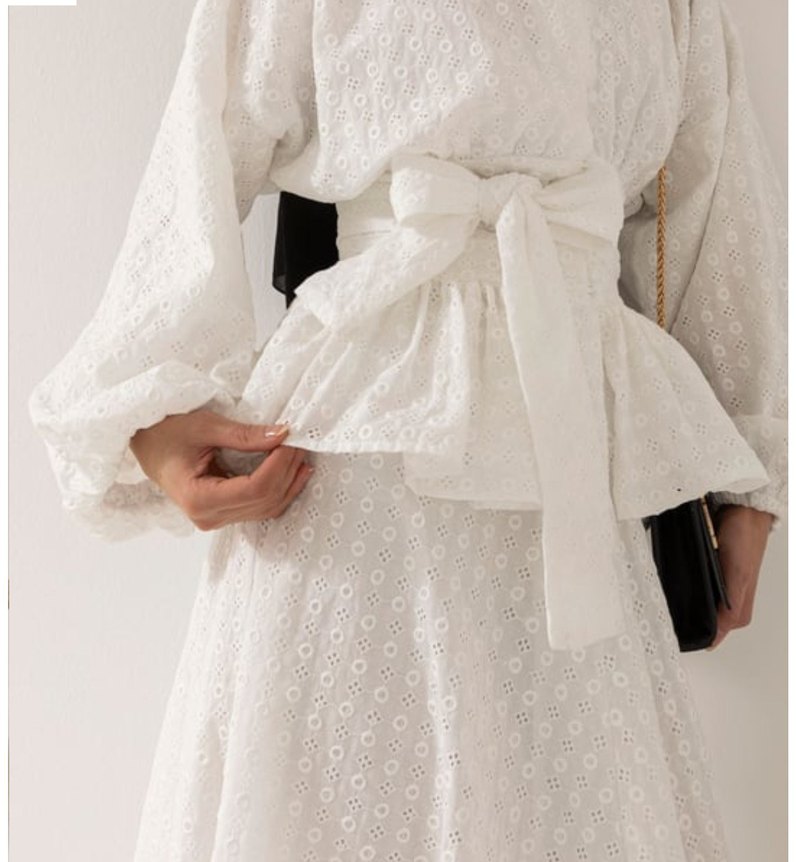 Beyaz Nakışlı takım elbise - Görsel 3