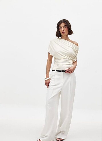 xl Beden nayk bej bluz zara